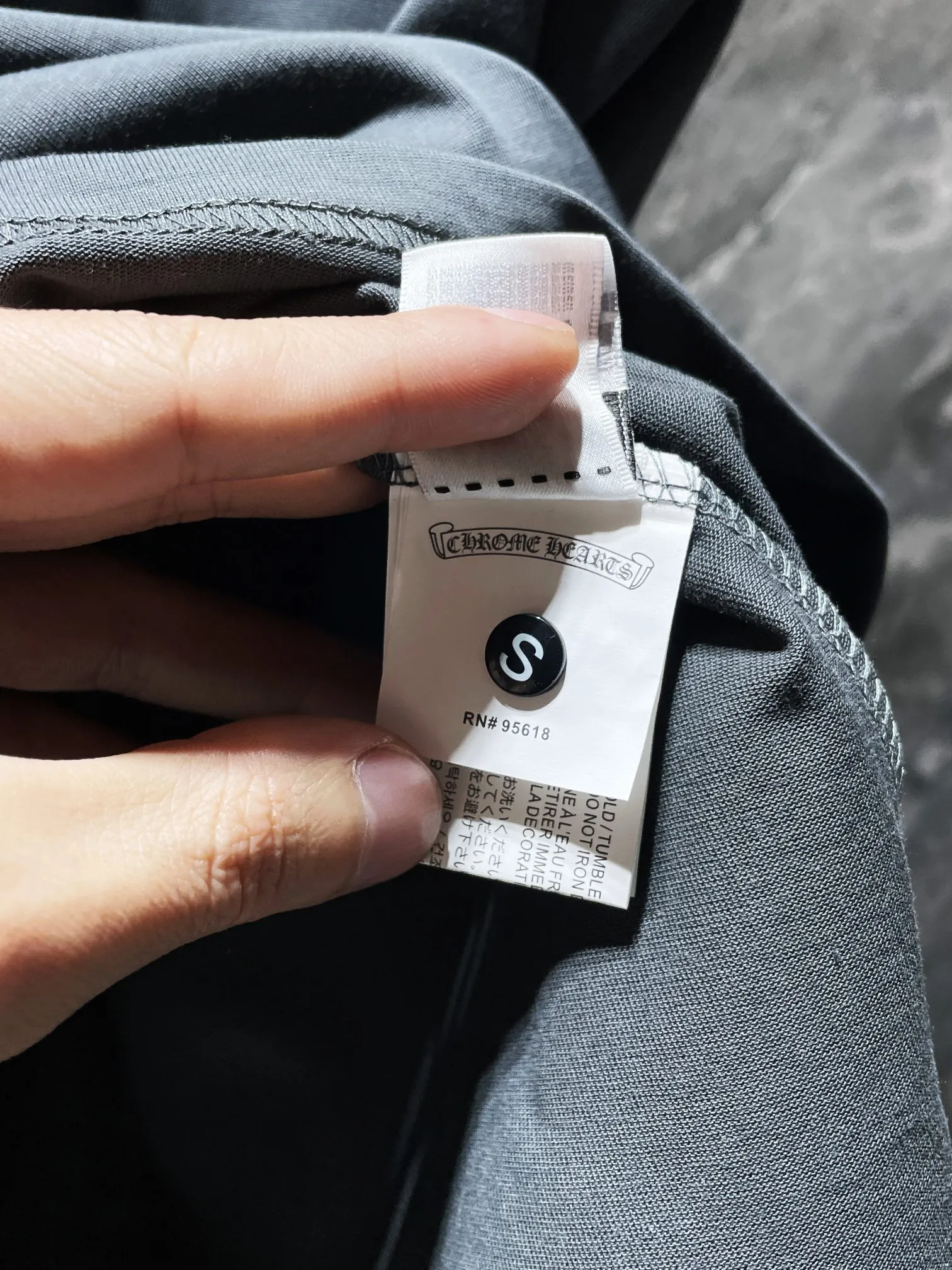 P170 New in summer. Chrome Hearts 25ss High-weight, environmentally friendly and high-quality top-quality fabric 260g~285g Chrome Horseshoe Sanskrit patch short-sleeves Heavy-duty pure hand-cut patch embroidery technology Counter synchronization 1:1 replica version Recommended color: black Gray Size: S, M, L, XL